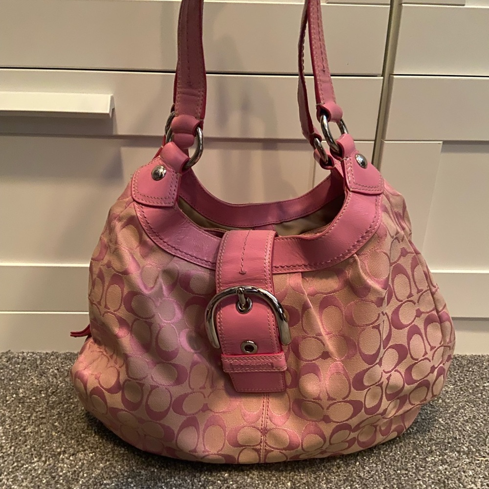 Baby pink coach handbag